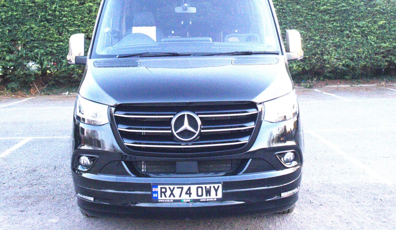 Luxury-Minibus